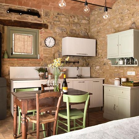 Il Borghetto - La Bottega Di Adele Loft Apartman Castelnuovo dellʼAbate Kültér fotó