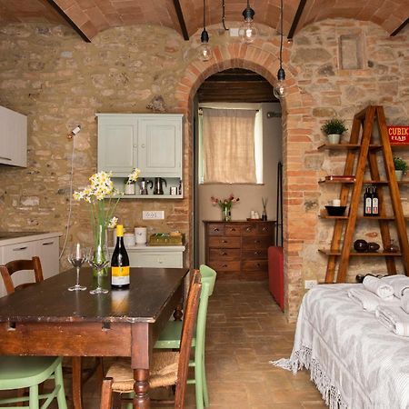 Il Borghetto - La Bottega Di Adele Loft Apartman Castelnuovo dellʼAbate Kültér fotó